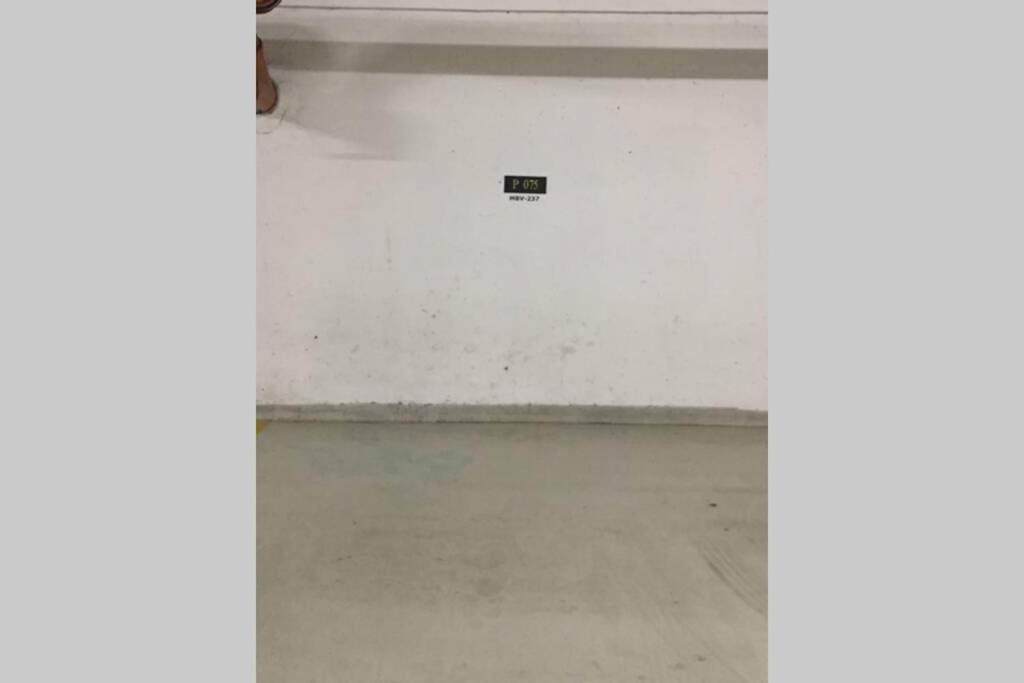 Vip Mini Resort,Private Parking & Balcony Budapest Luaran gambar
