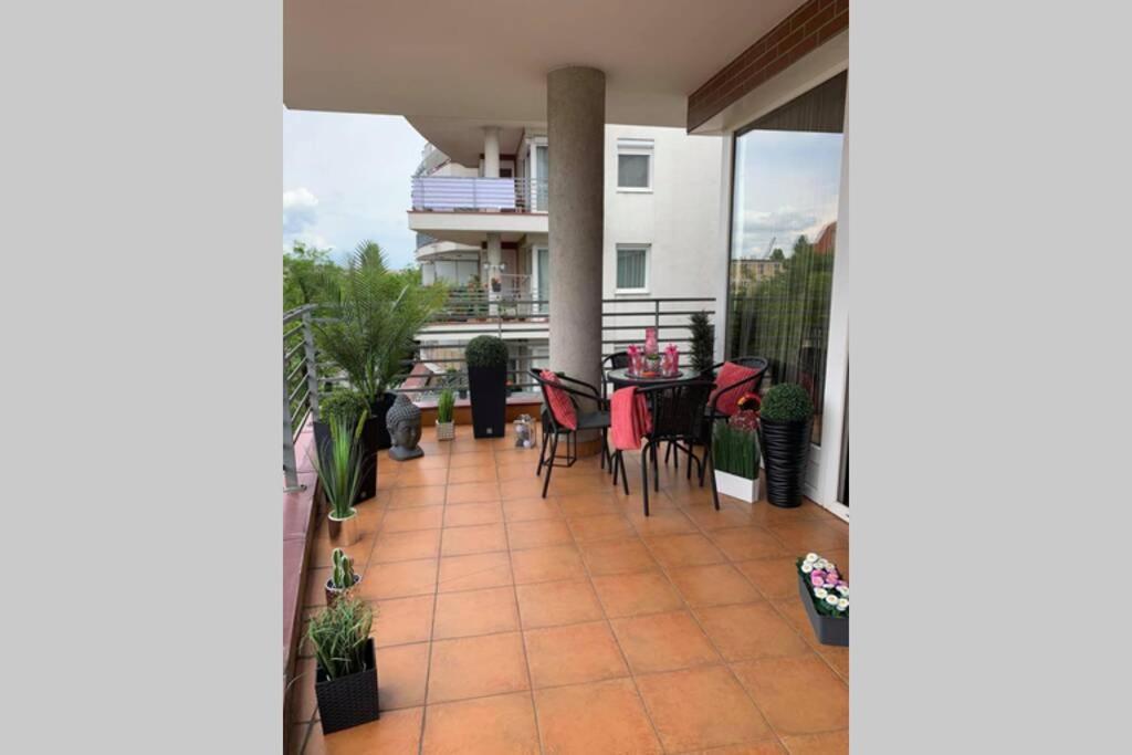 Vip Mini Resort,Private Parking & Balcony Budapest Luaran gambar