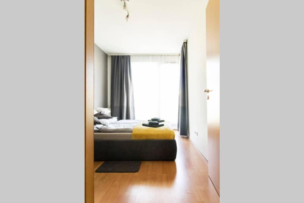 Vip Mini Resort,Private Parking & Balcony Budapest Luaran gambar