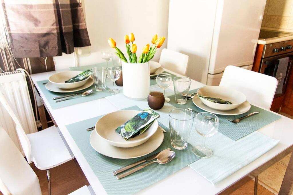 Vip Mini Resort,Private Parking & Balcony Budapest Luaran gambar