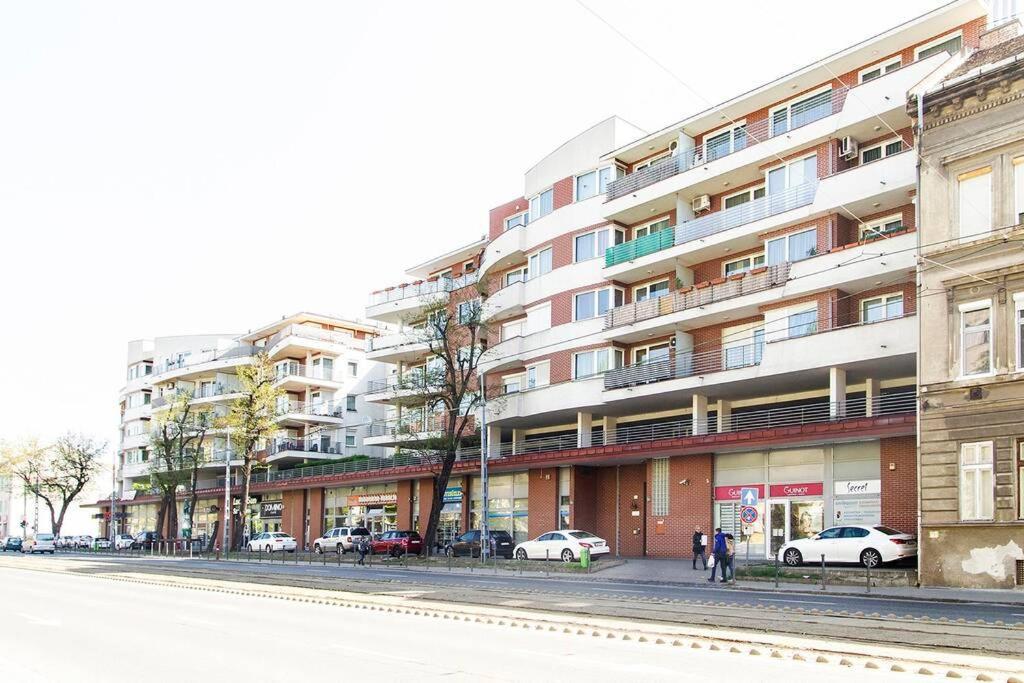 Vip Mini Resort,Private Parking & Balcony Budapest Luaran gambar